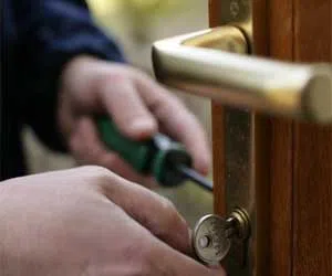 Lock Safe Services North Chelmsford, MA 978-312-2055 - lock-change